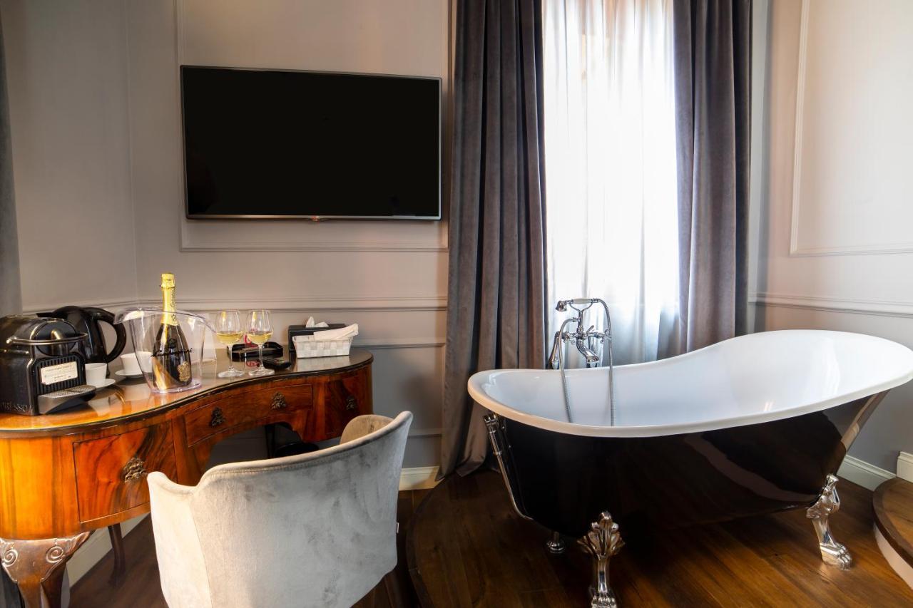 Relais San Lorenzo In Lucina Рим Экстерьер фото